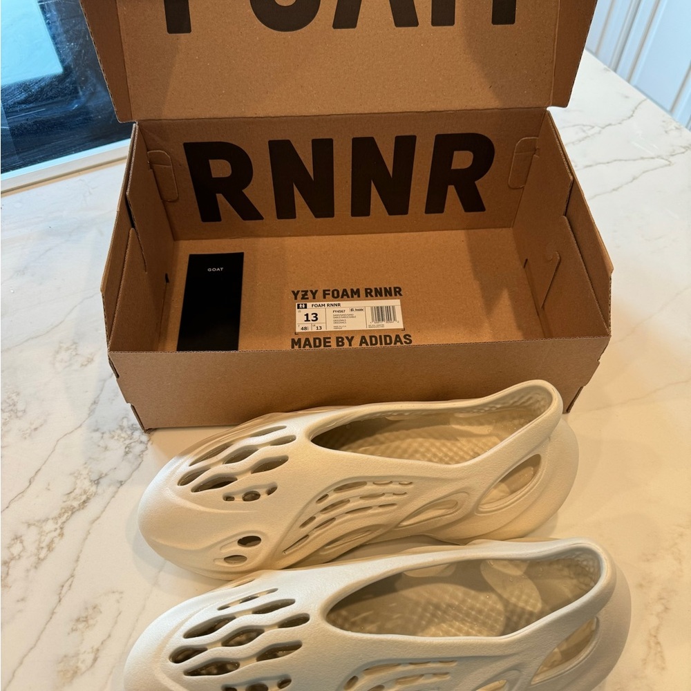 Yeezy Foam Runners Sand